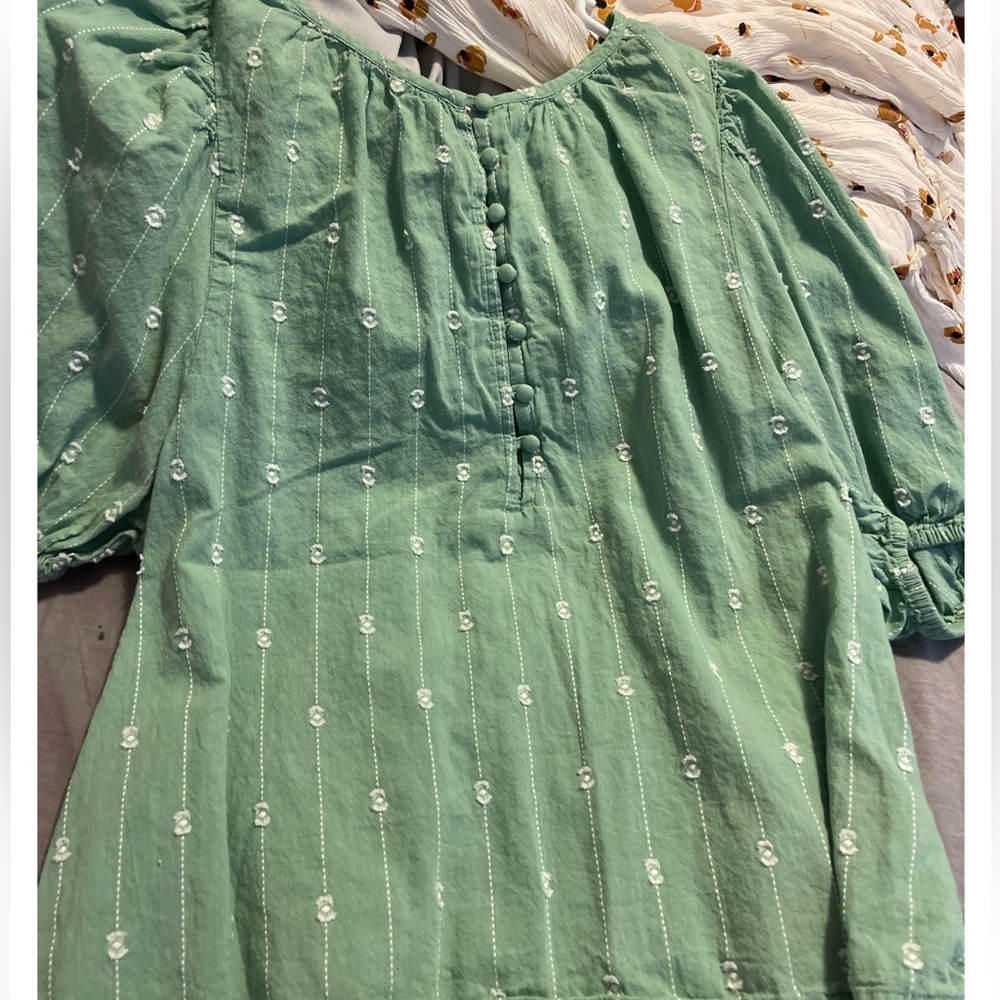 Universal Threads Green Shirt